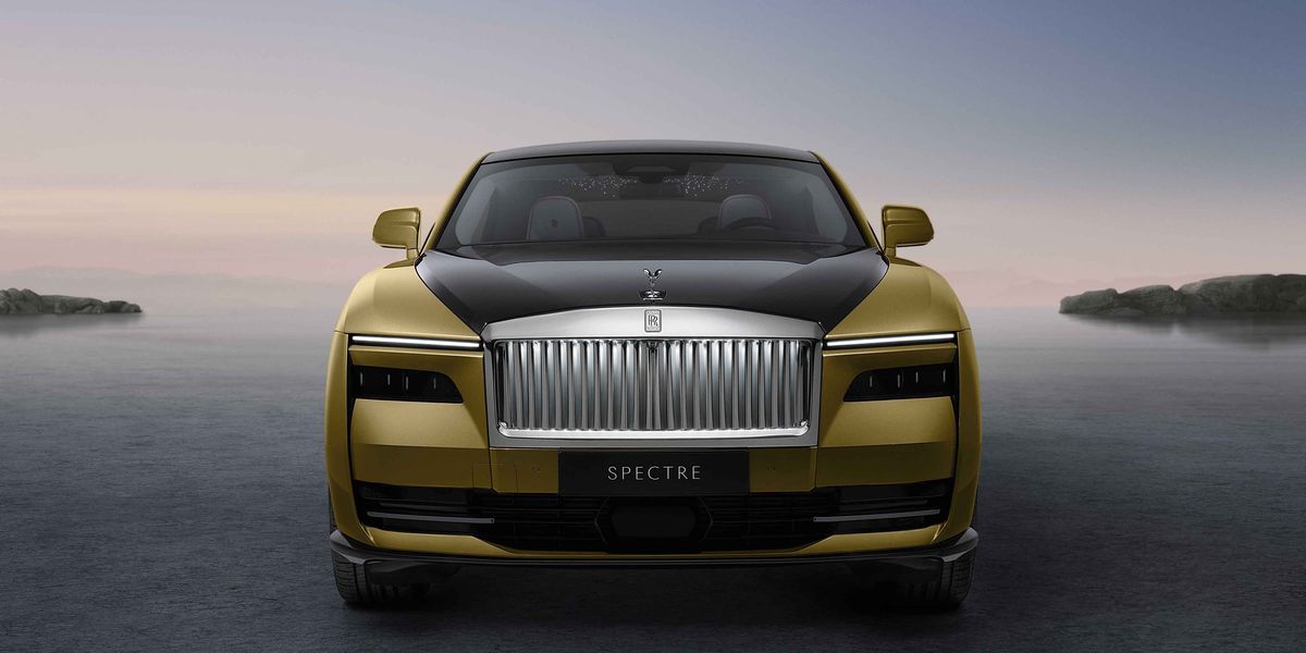 2024 Rolls-Royce: Where Performance Meets Opulence