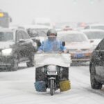 China Recorded A Weekend Of Massive Snowstorm and Record Breaking Heat Rise