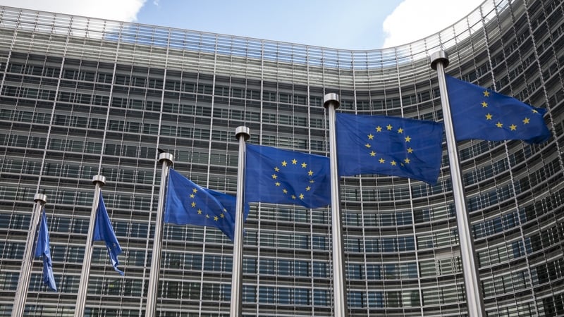 EU fines apple and meta